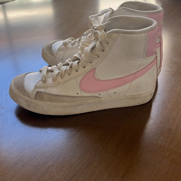 Nike Blazer white and pink - Picture 3 of 4